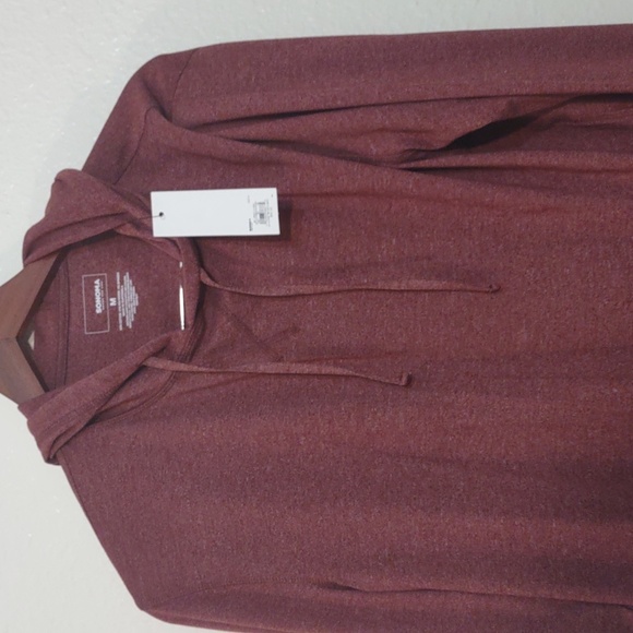 NWT SONOMA GOOD FOR LIFE LIGHTWEIGHT HOOD LONG SLEEVE SHIRT SIZEM COLOR BURGUNDY - Picture 4 of 10